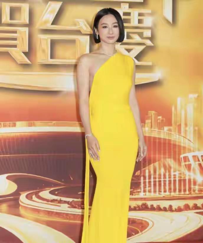 原来她叫高海宁，漂亮，有气质[比心][比心][比心]