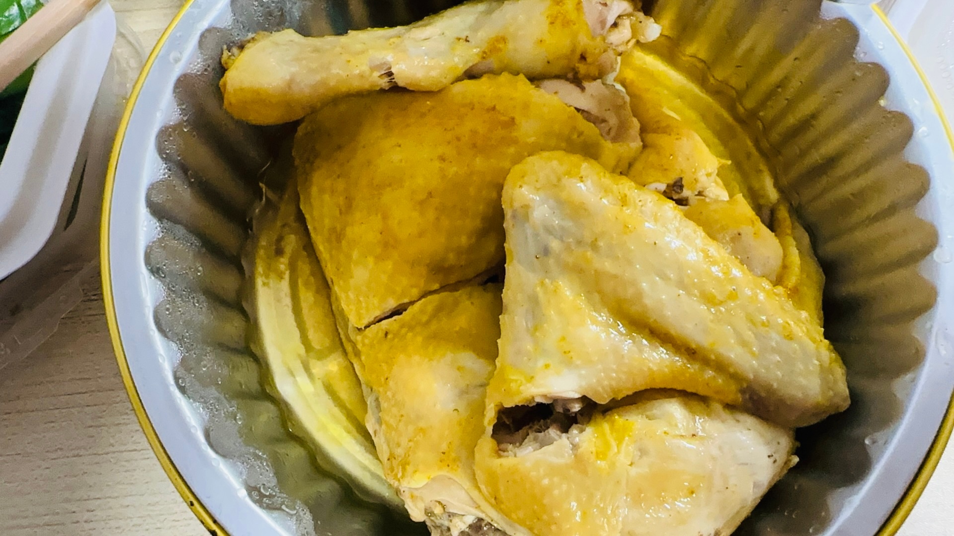 今天疯狂星期四，想吃鸡了