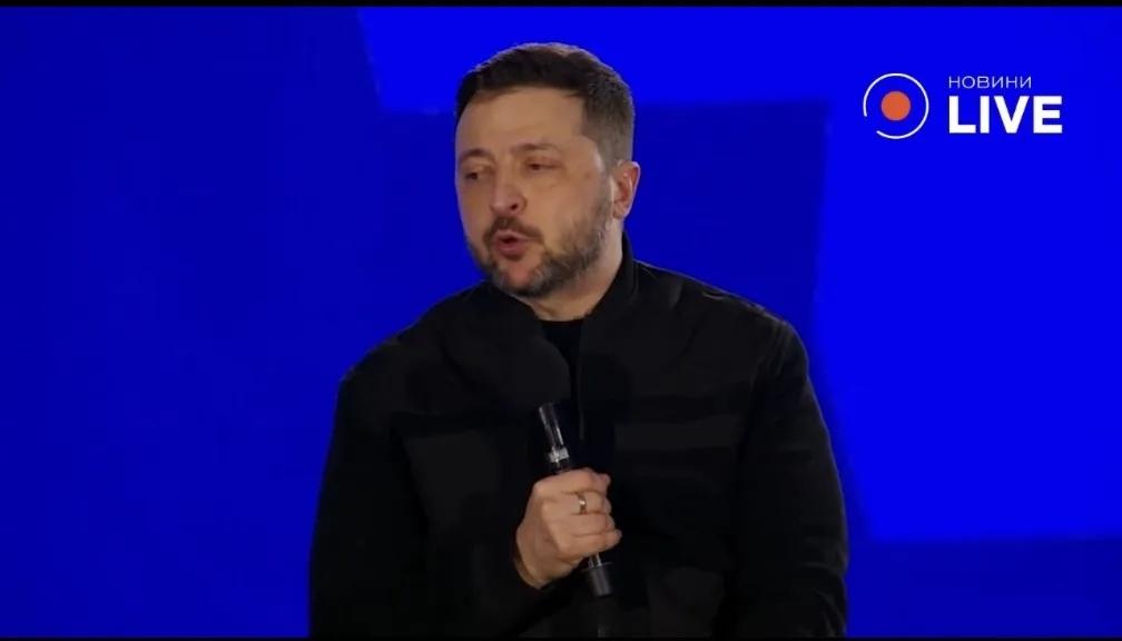 泽连斯基：20年后的乌克兰，将是一个强大、主权平等且高度发达的科技之国

近日，