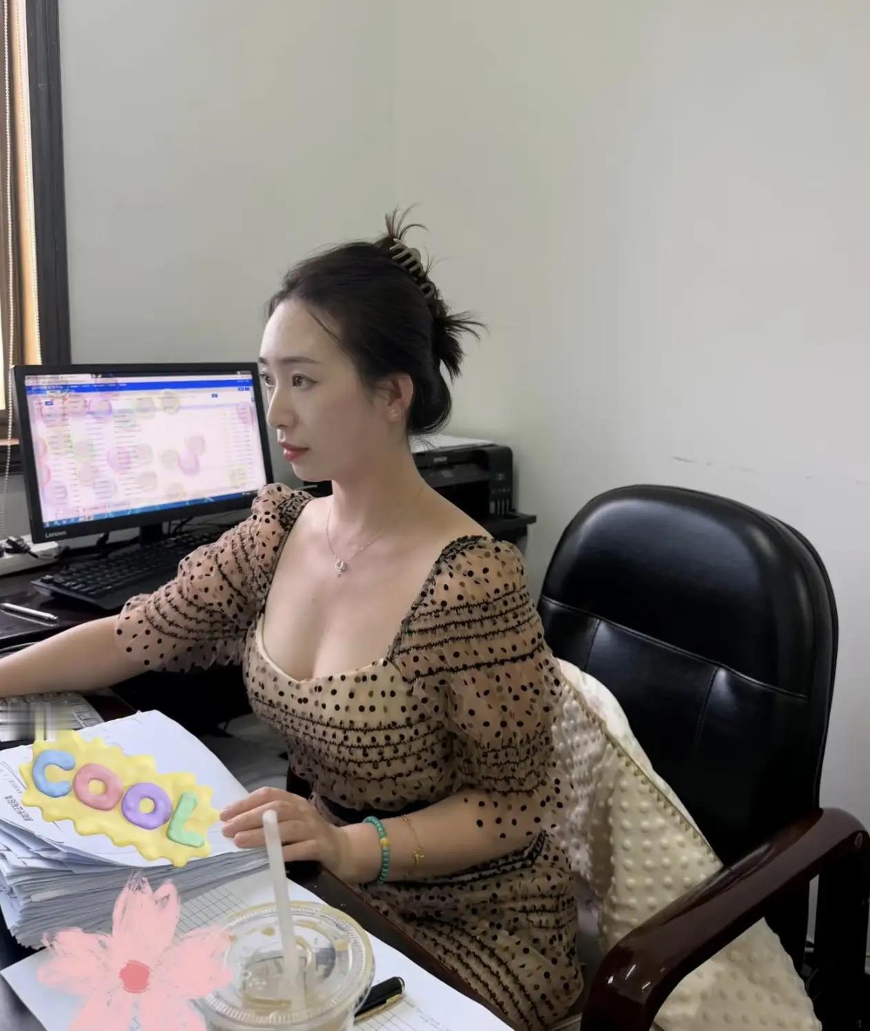 这照旧的工作，坐的我屁股疼