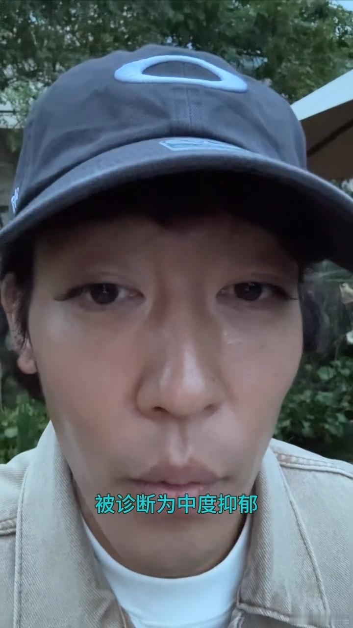姜思达自曝曾患抑郁症姜思达分享患抑郁症经历 姜思达自曝曾患抑郁症，一定要及时干预