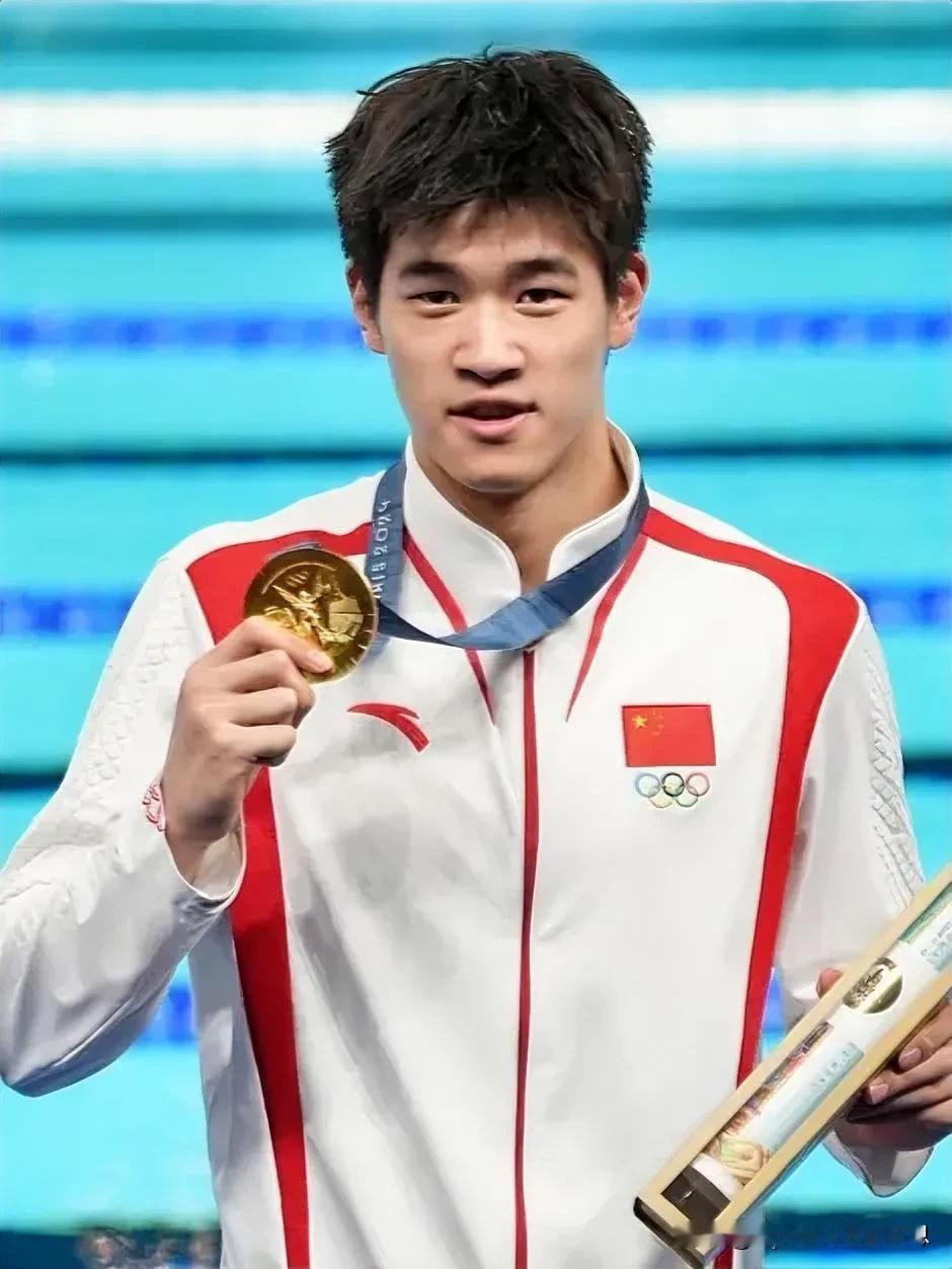 巴黎奥运会实时金牌榜，中国队一日三金重返第一。
(北京时间8月1日06:00/巴