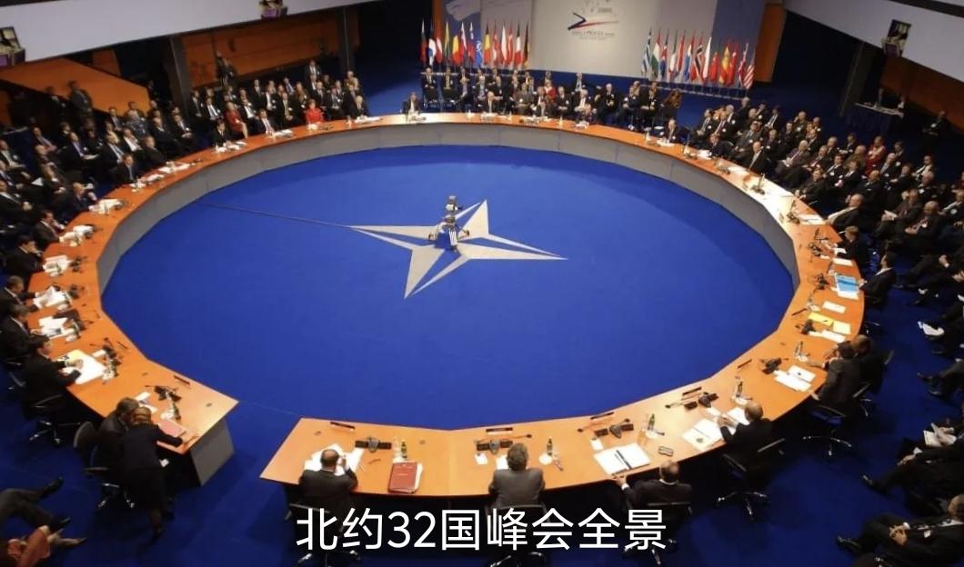 特朗普一句“尊重中国”让北约秘书长吕特炒作“中国威胁”成为一地鸡毛。
[烟花]7