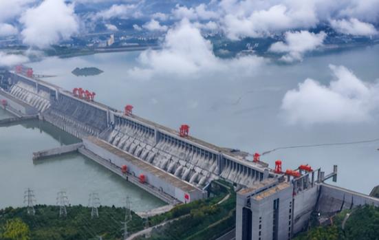 日本网友表示：如果中日战争爆发，日本第一个炸的不是中国的重要城市，而是第一个炸中