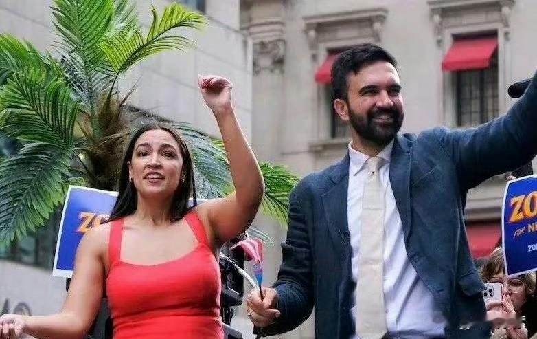 马姆达尼当选纽约市长

马姆达尼现年34岁，穆斯林，民主党籍州议员出生于乌干达，