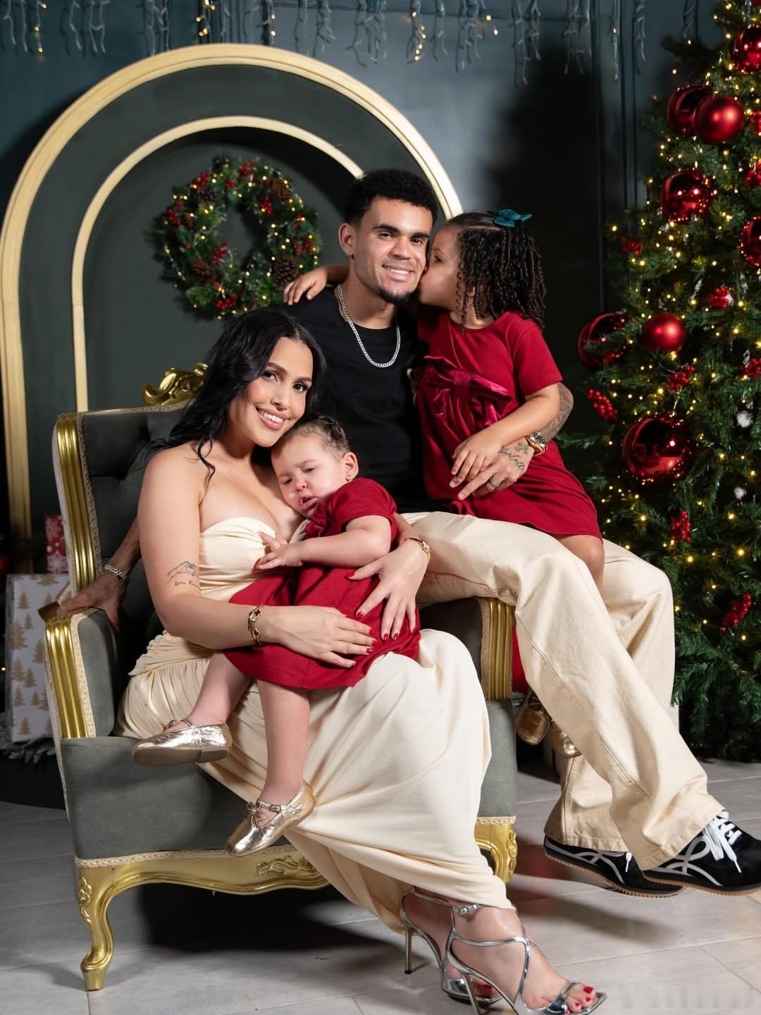 聖誕節快樂🎄🔴⚪️ 