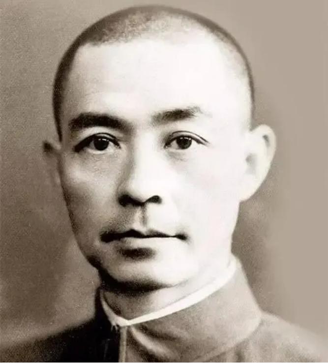 1938年，张自忠的部下糟蹋16岁的少女。但此人在战场上英勇无畏，曾砍死18名鬼