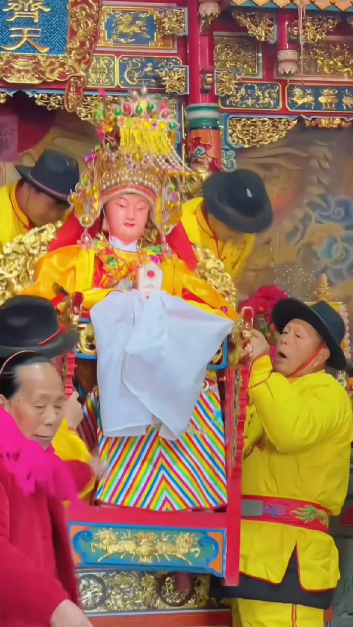 恭喜你，刷到了妈祖，说明好事将至~🙏 ​​​