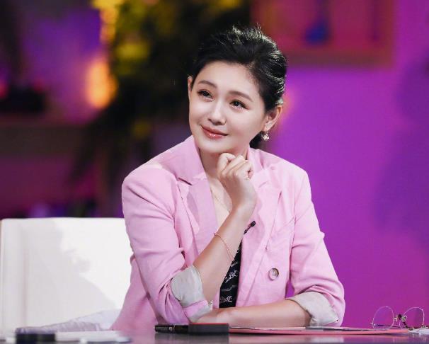 小s对她姐姐最后的压榨也违背了入土为安的传统 更不利两个小孩。
 
阴阳不同界，