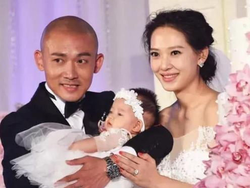 2008年，沈傲君与聂远同居6年后，迟迟不见聂远求婚，沈傲君主动出击没想到聂远说
