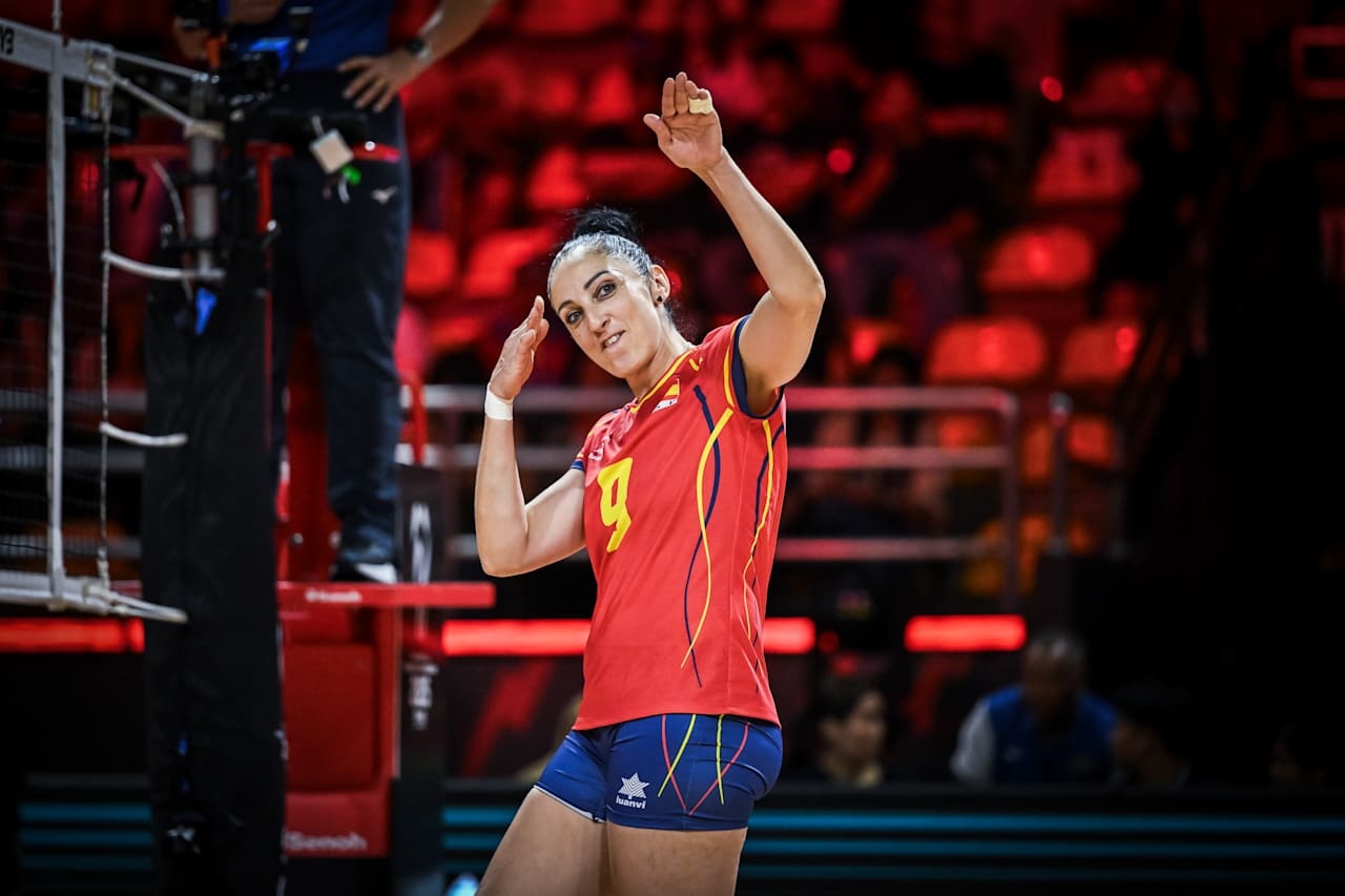 加拿大🇨🇦3-2战胜西班牙🇪🇸女排原本西班牙🇪🇸2-1领先的，以为会
