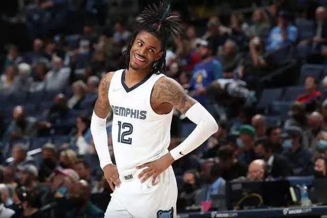 不得不提！！！
NBA选秀最危险的莫过于榜眼签[泪奔]
别以为自己捡到宝，实际上