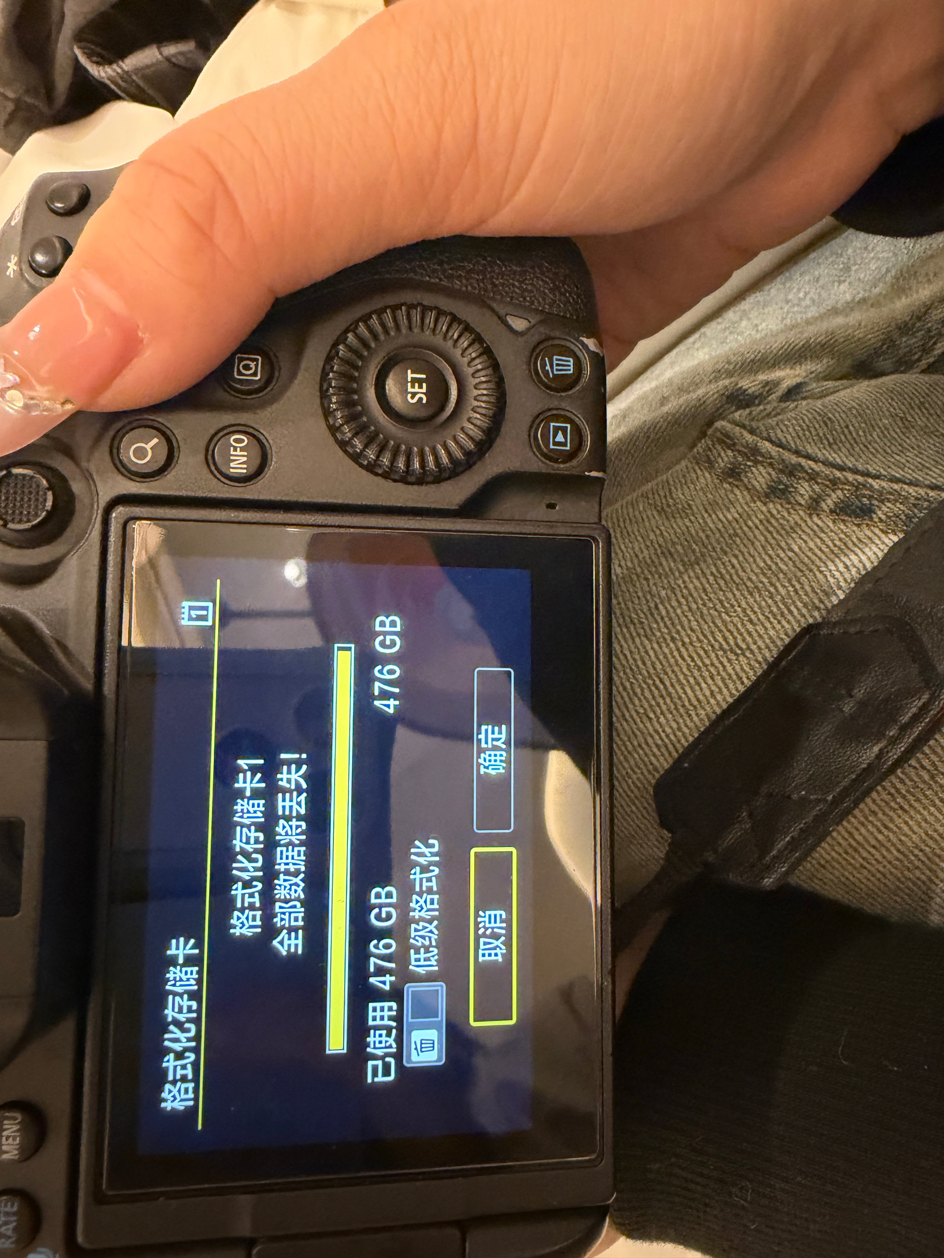 今天拍爆了两张大卡