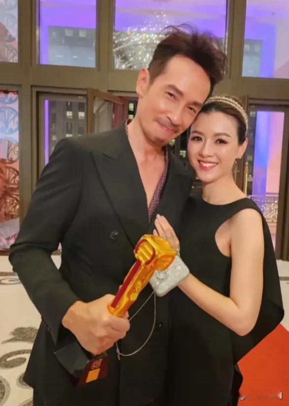 这对明星夫妻，满眼都是对方#娱乐圈中的爱情#