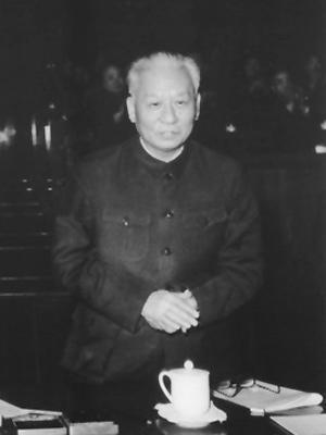 致敬求真务实一心为民的共和国主席刘少奇同志！