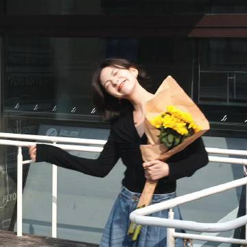 人到一定年纪最该学会的，是不解释、不纠缠、不内耗。 