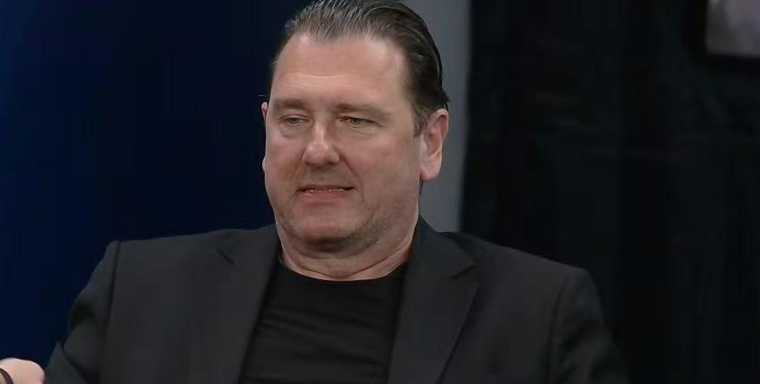 前山东男篮主教练、现福建浔兴主帅凯撒还是有其独特之处，今天在济南差点让山东高速男