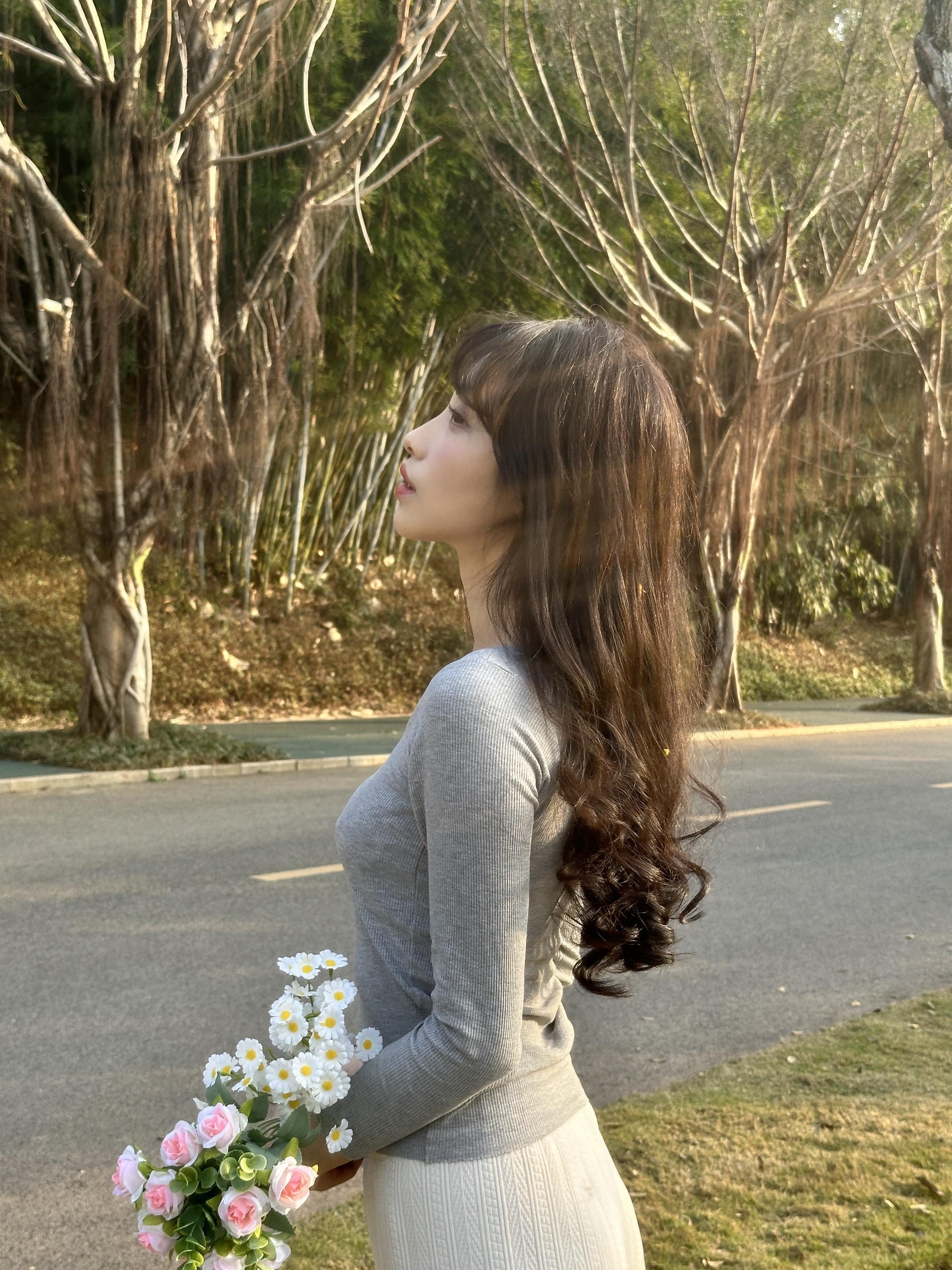 不知道，反正我的身材很曼妙