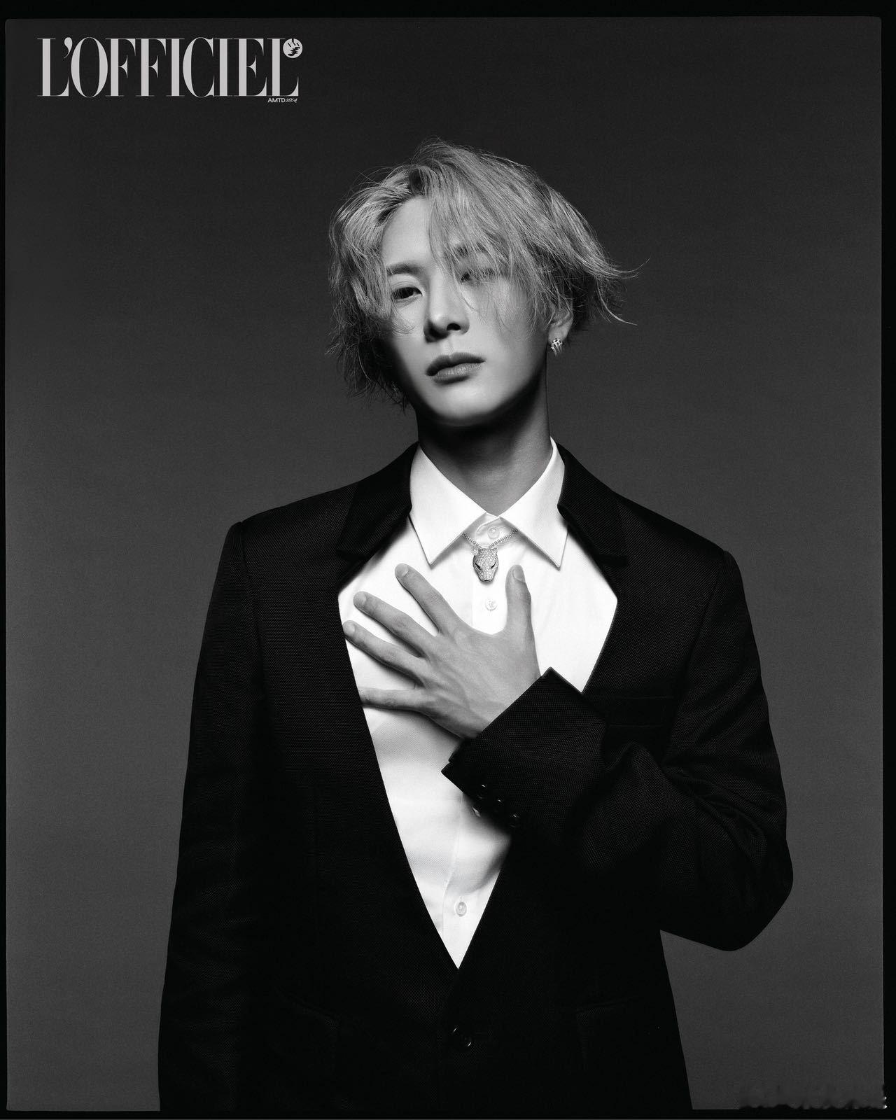 王嘉尔这7封终于换发型了 一个封面不够看，七个才过瘾！的《L'OFFICIEL》