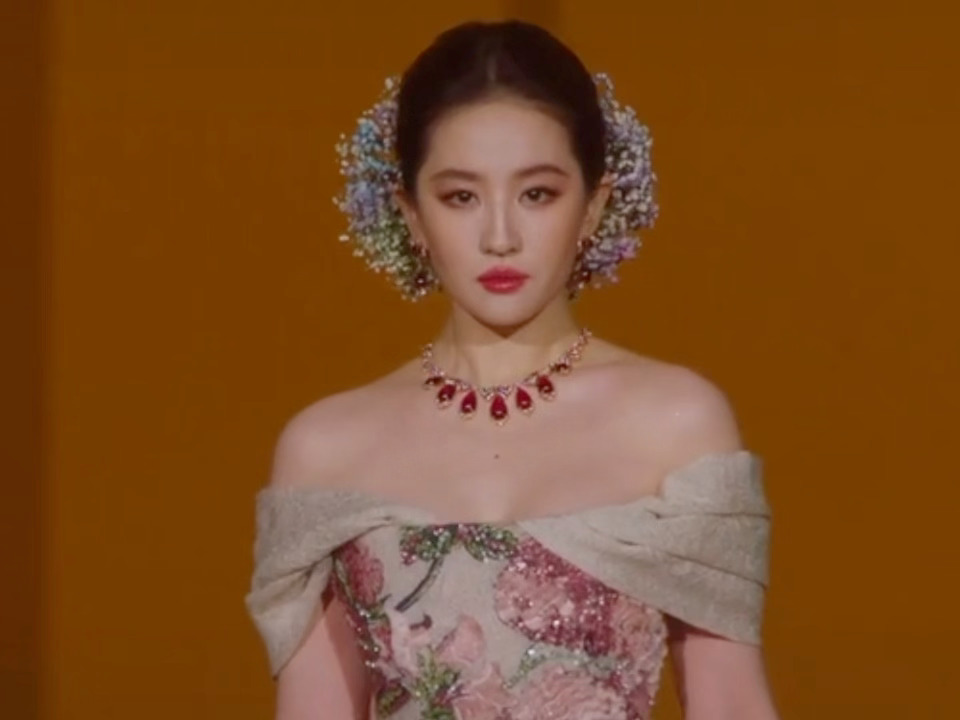 你以为你是刘亦菲啊的含金量还在上升，不是谁都能压轴美出圈的