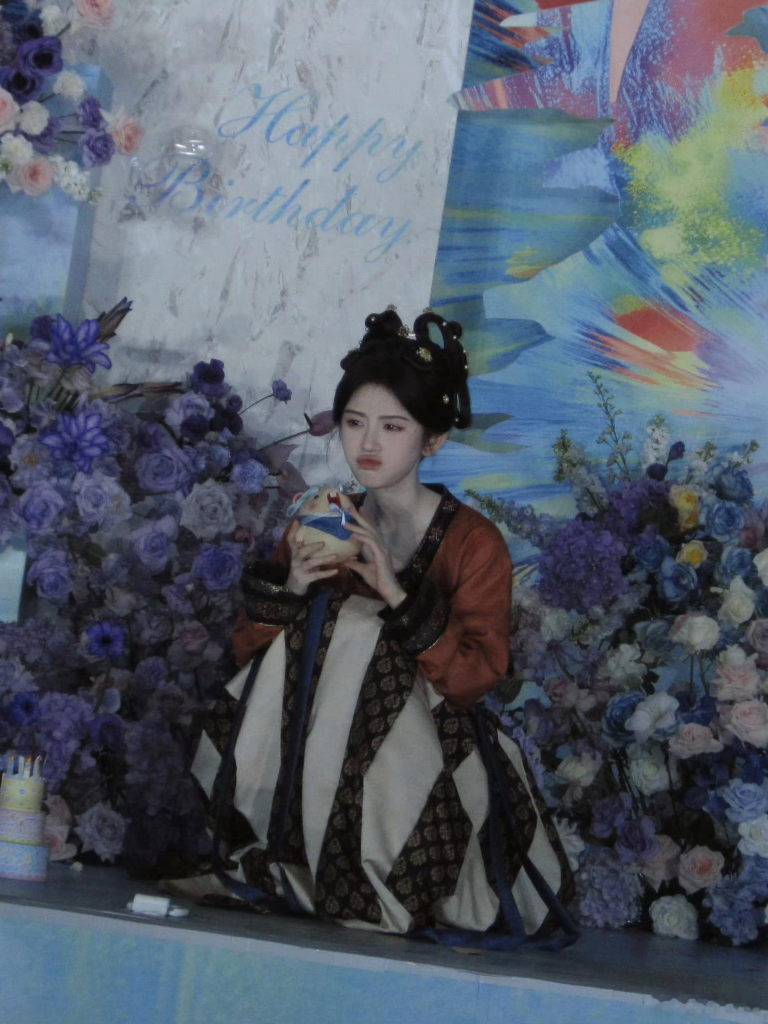 鞠婧祎阿黛jjy鞠婧祎姜黎非遇见你之前 我随遇而安 遇见你之后 我以你而安