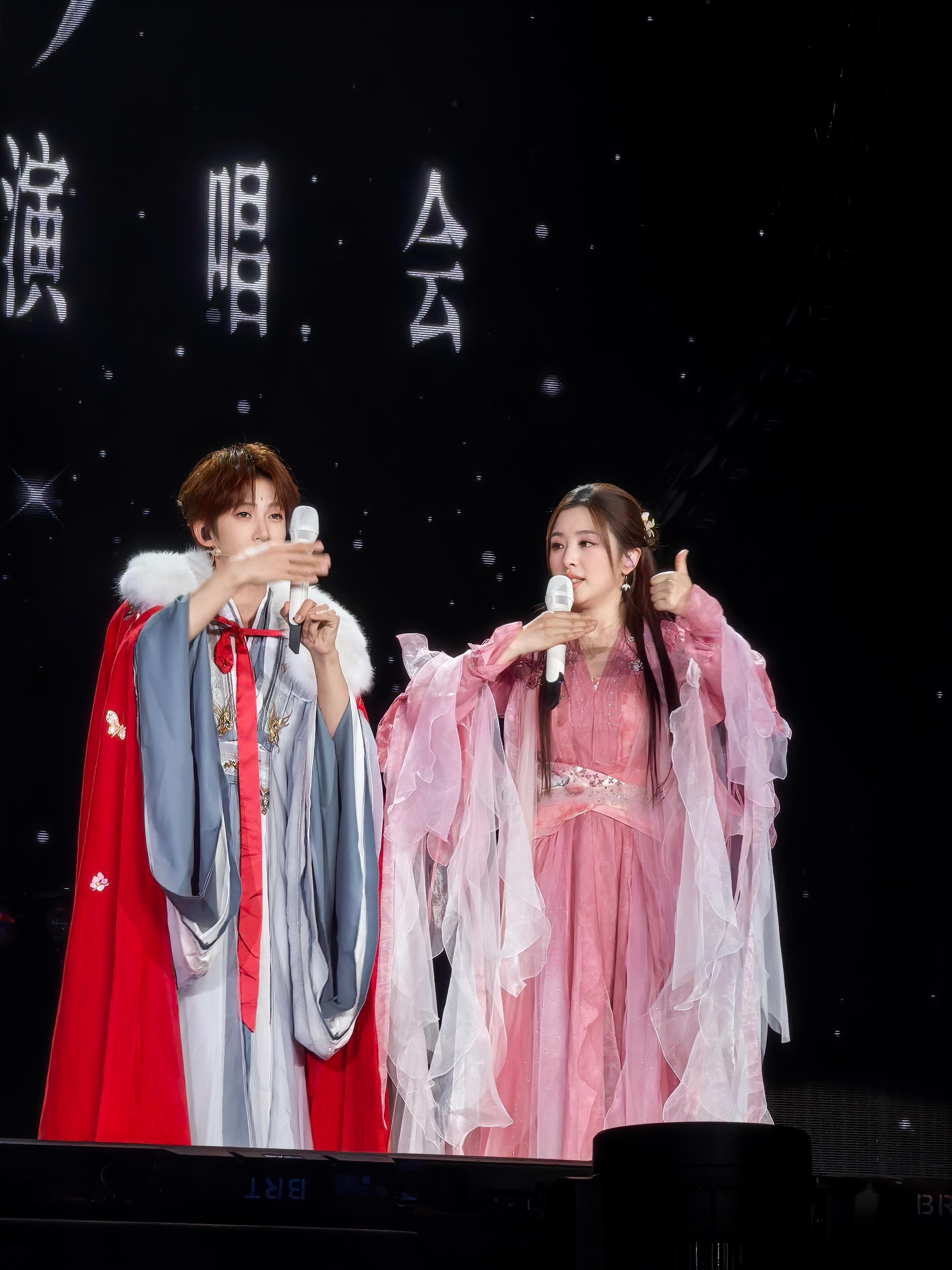 张含韵刘宇顶配戏文说张含韵和刘宇一唱一和间，把戏文里的爱恨纠葛、悲欢离合都揉碎了