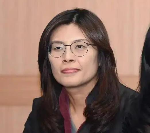 郑丽文撑起国民党的胆？


其实国民党眼下最缺的不是钱和人。
而是敢站出来说真话
