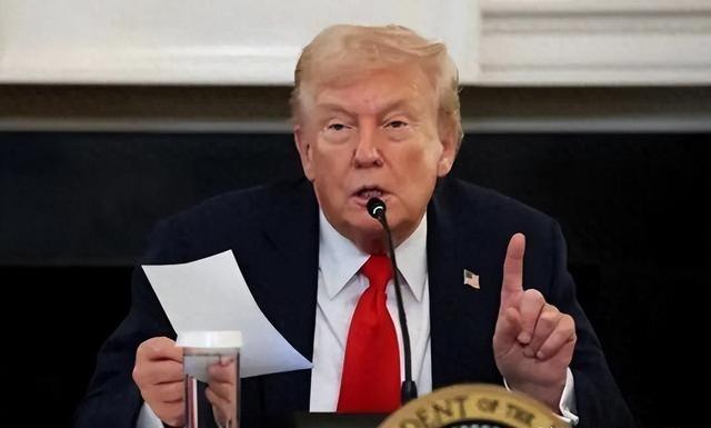 特朗普踏上台湾岛之时，就是中美外交关系归零之日。特朗普要是敢去台湾，那就不只是“