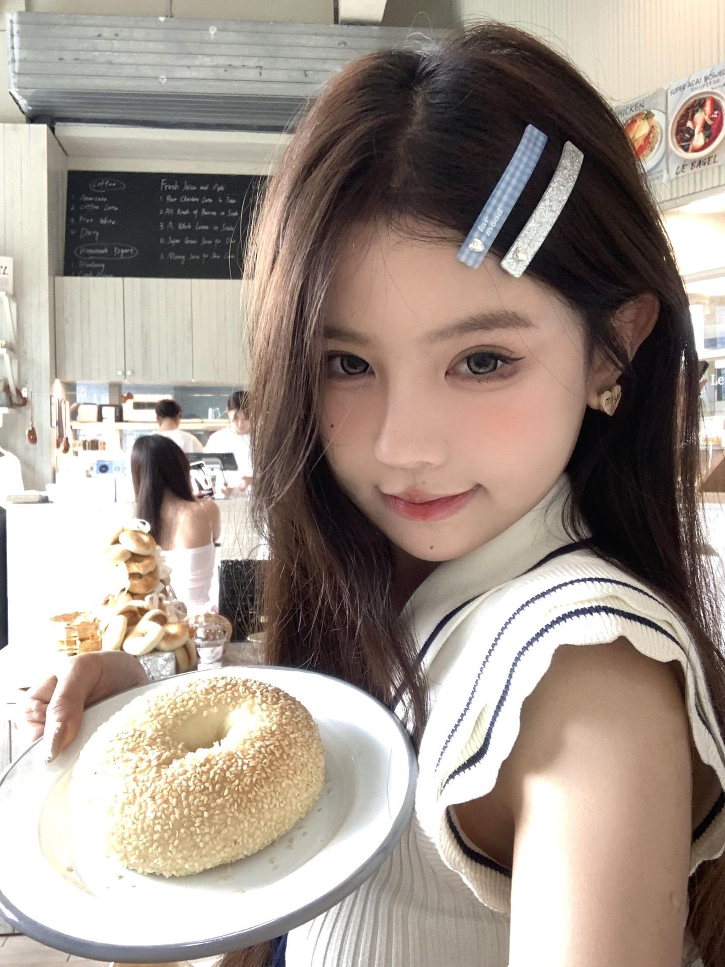 今天吃贝果🥯。