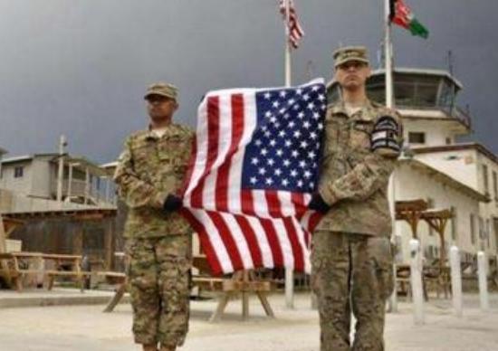 经常刷到有人讨论美军，要么把它吹上天，说天下无敌没人能比，要么就把它踩到底，说早