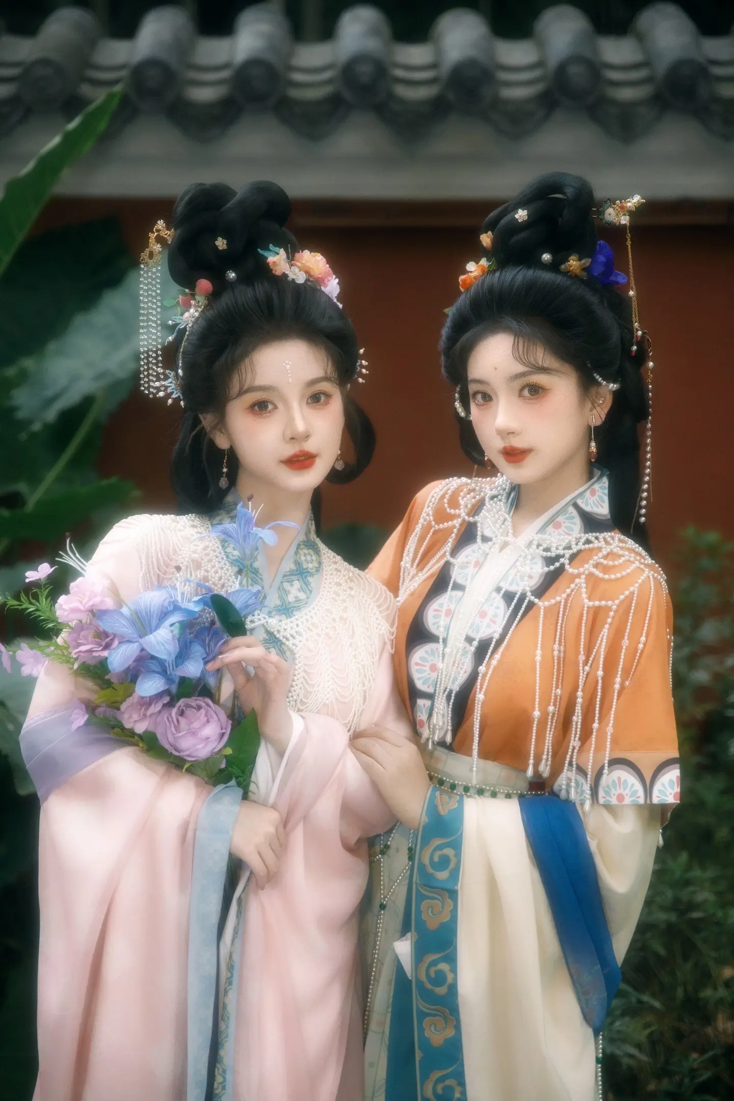 和闺蜜当上西游记的仙子啦！神仙妆太美啦～成都汉服女儿国国王