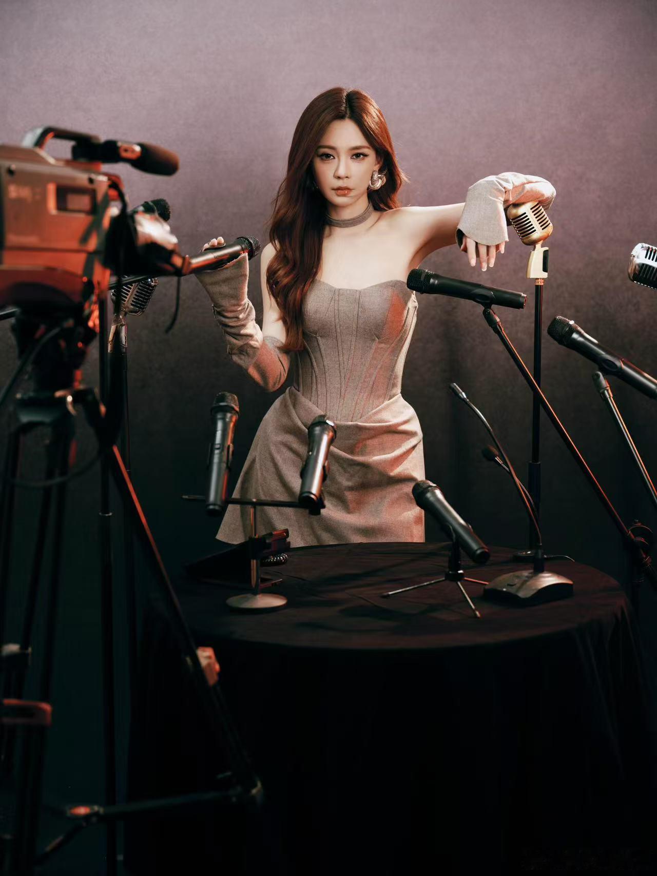 披哥最累的是沈梦辰披荆斩棘直播回看直播片段才发现，沈梦辰几乎没有放空喘息的机会，