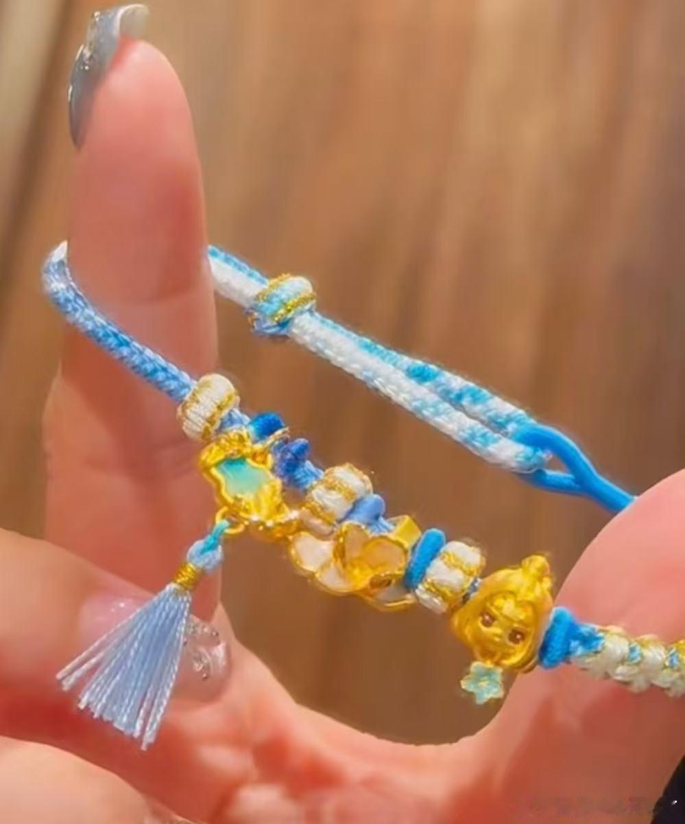 道友送礼天花板找到了！曼卡龙×魔道祖师磁吸转运珠成对成套，寓意双向奔赴，礼盒包装