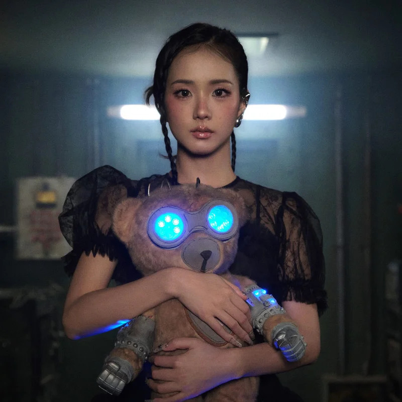 好想要这只熊啊抱起来肯定很舒服 啥时候出点大玩偶 ​​​