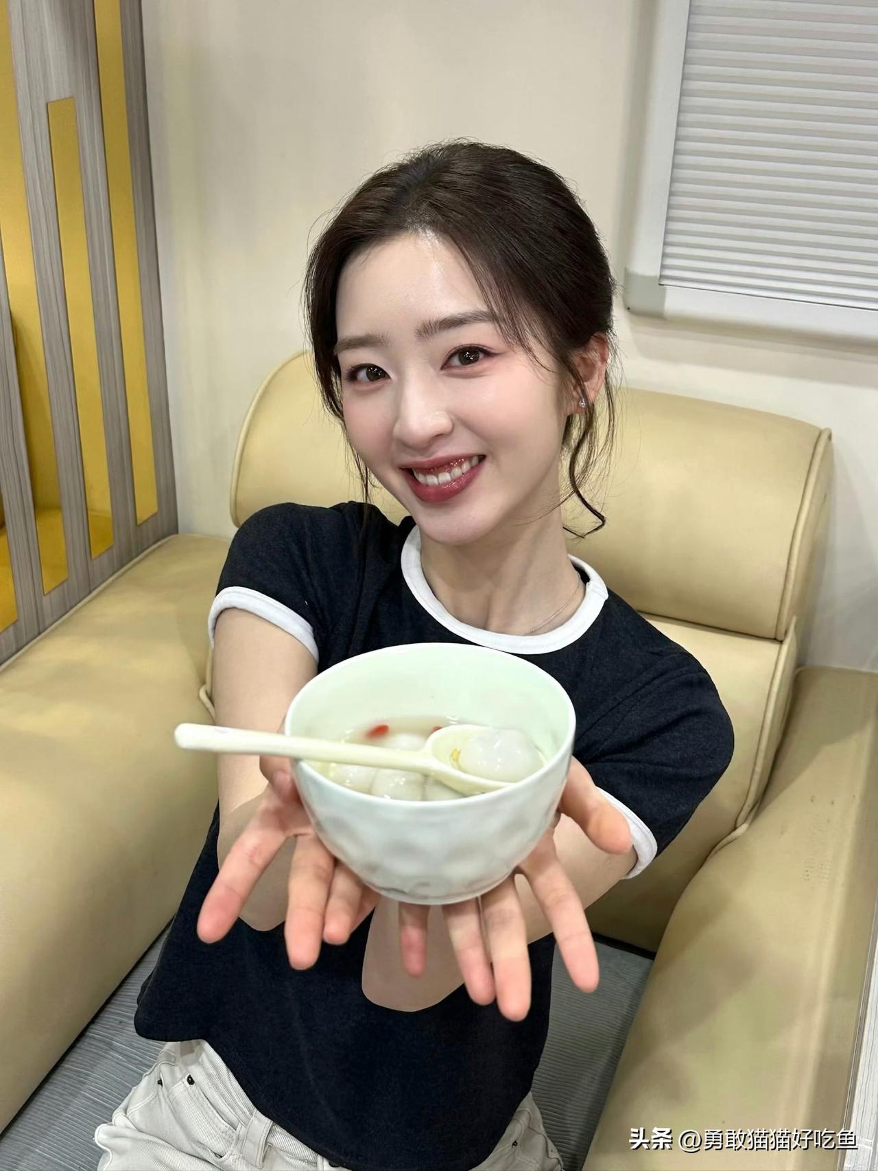 邓恩熙分享图片