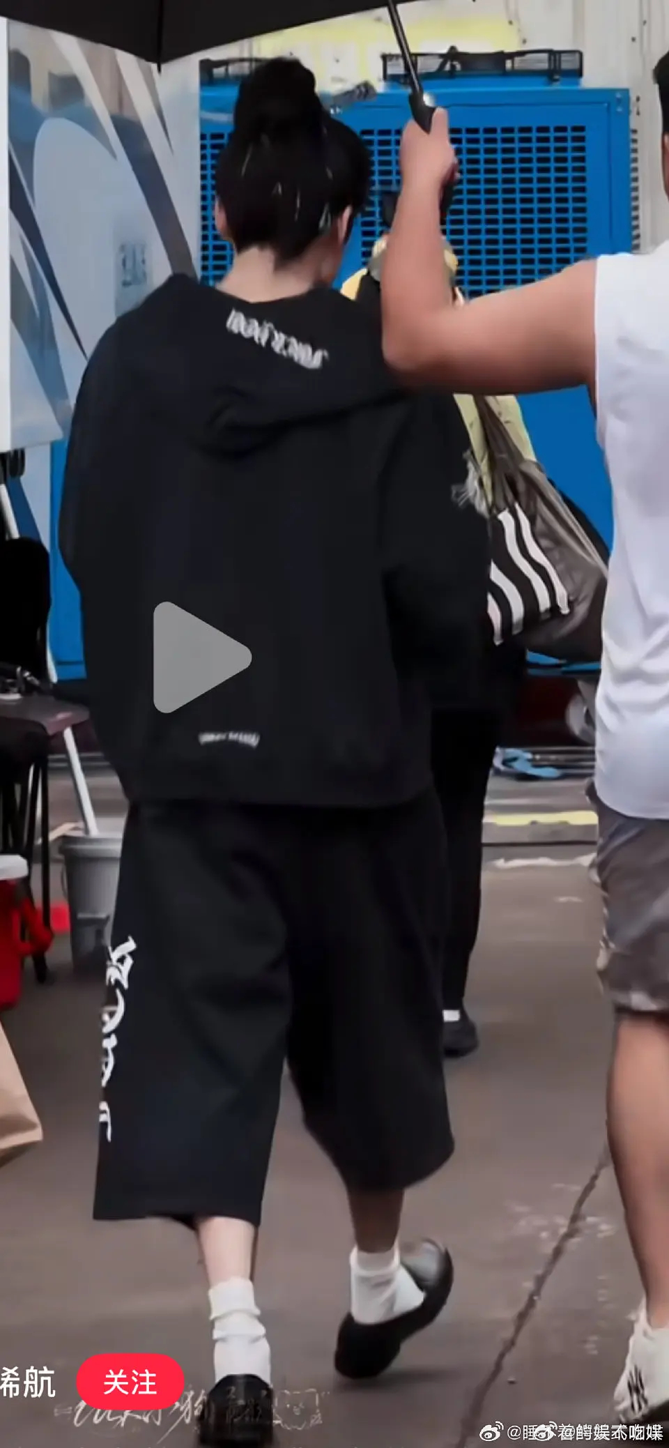 白鹿曾舜晞同款？👀今天klx一身，🍍klx项链，👀衣服是之前穿过的，🍍今