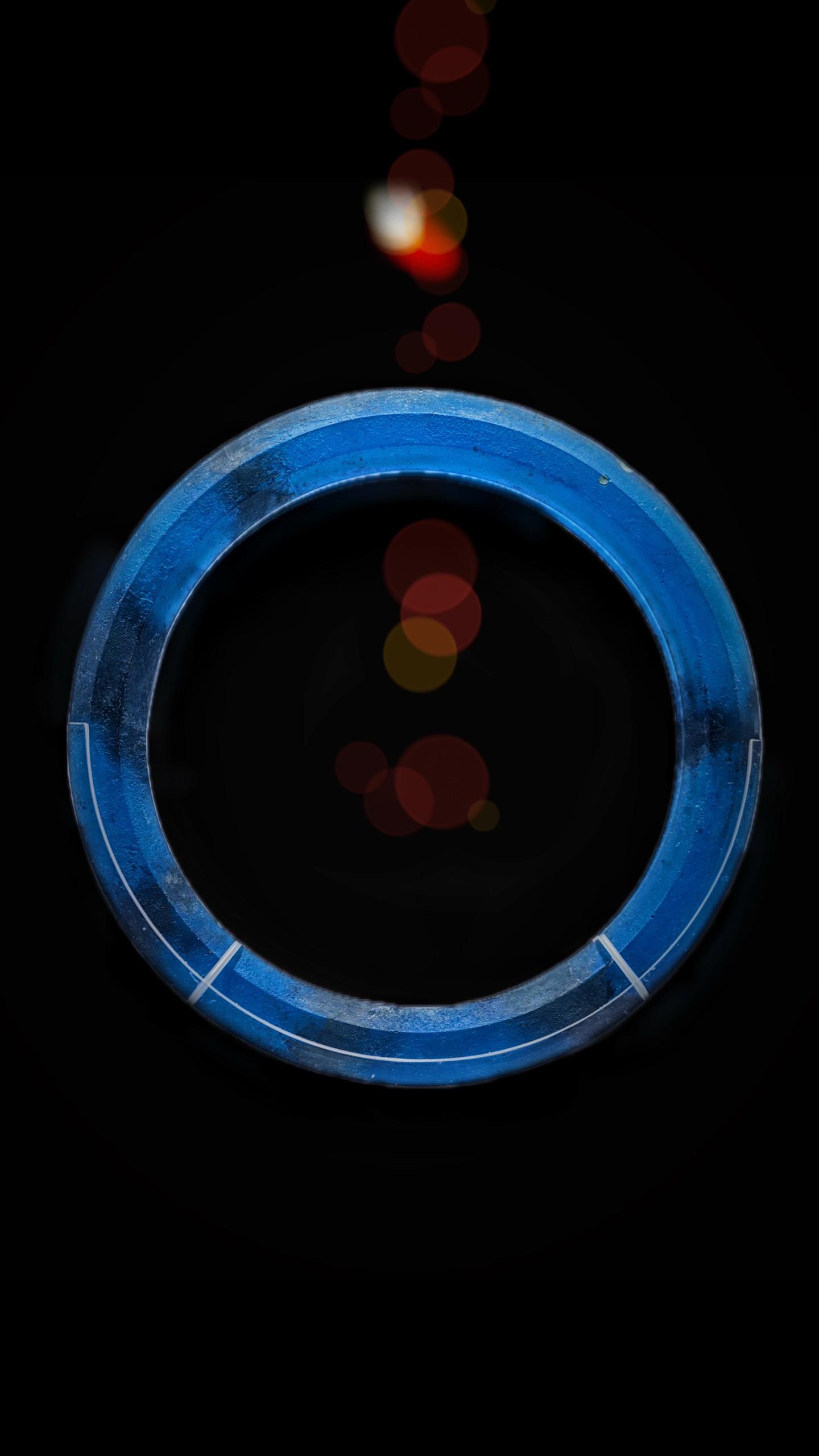 西汉·蓝色玻璃环。天高地迥，觉宇宙之无穷——唐·王勃《滕王阁序》  图...