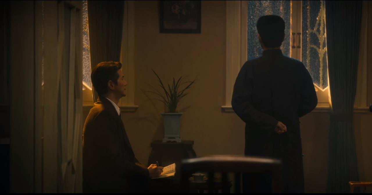 《伟大的长征》：绝了！这哪里是扮演鲁迅？从背影看，明明就是鲁迅本人！

成泰燊本