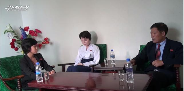 2014年，朝鲜女兵林智贤脱北到了韩国，摇身一变成了网红，靠讲“朝鲜生活”圈粉无