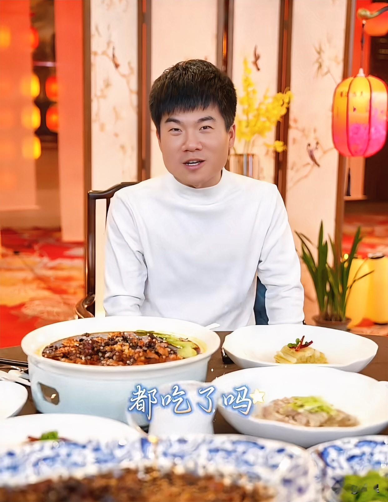 与辉同行排班表新鲜出炉
这也太快乐了，一周七天
四天都有董宇辉[耶]
其中周四到