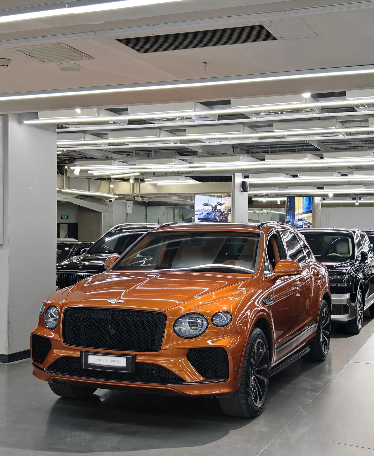 4.0T V8宾利添越，沉稳气场自带高级感   23年上牌精品车况，整车安全行驶