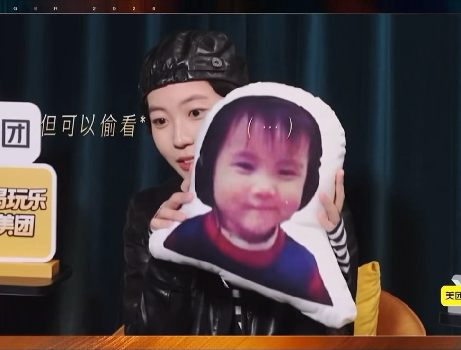 窦靖童下周谁来陪你童童下周找谁来陪你呀，不如把你家长叫来吧，小朋友就是要妈妈在身