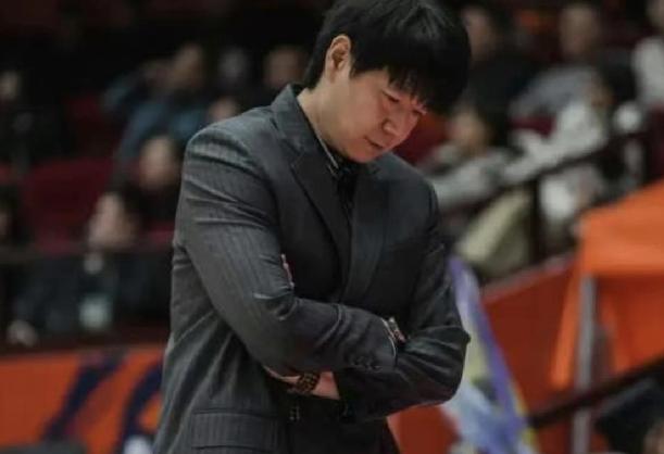 山东高速72比95不敌浙江稠州，山东高速在浙江遭遇尴尬，遇浙江广厦输，碰浙江稠州