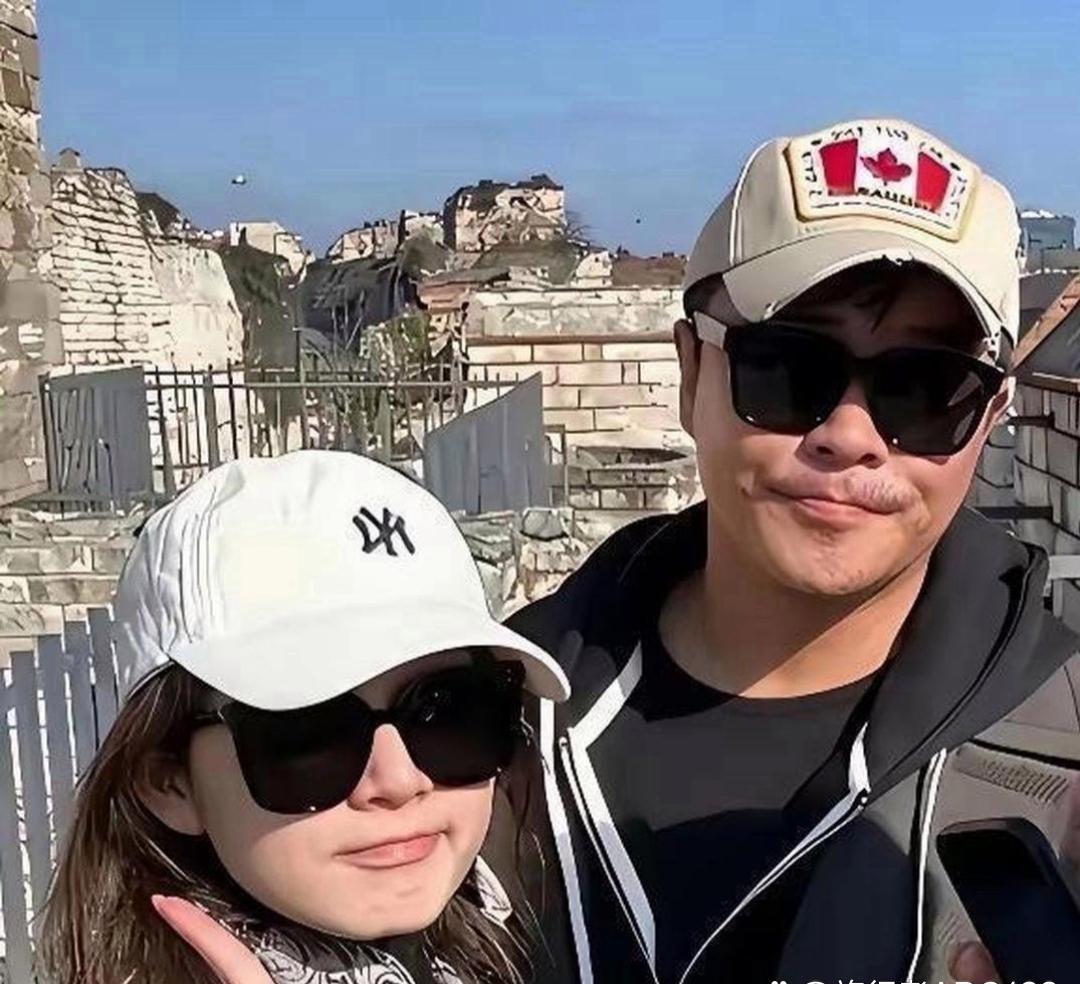 陈思诚没官宣，却悄悄给女友阮巨送了套三千万的房子。阮巨自己也能挣钱，但男友的这份
