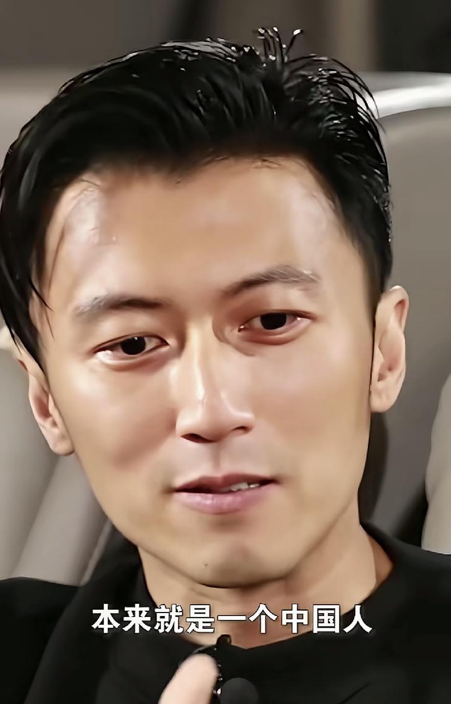 谢霆锋称：我是中国人不是加拿大人

虽然谢霆锋婚姻不怎么好，但是，谢霆锋很爱国的