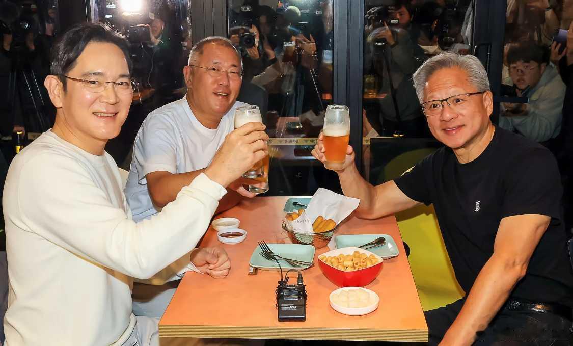 黄仁勋在韩国的人缘。诚信守约，相互成就。 