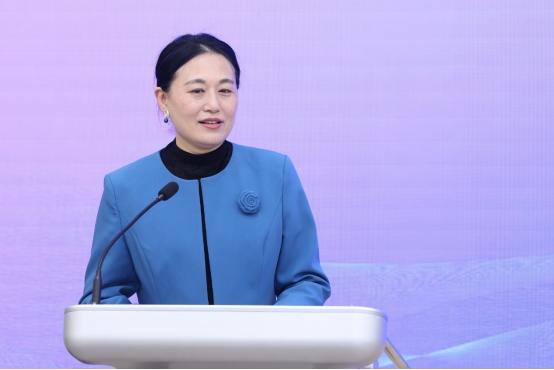北京语言大学国贸系主任张爱玲遇意外离世 目击者：在清华大学内