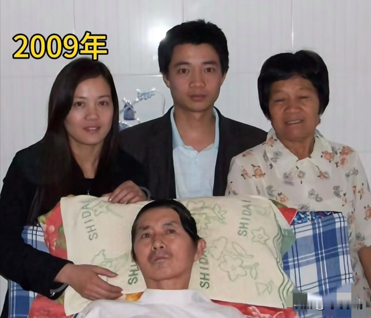 一个病人足以让两代人的生活质量急转直下，可这偏偏是无解的难题！
我有位82岁的表