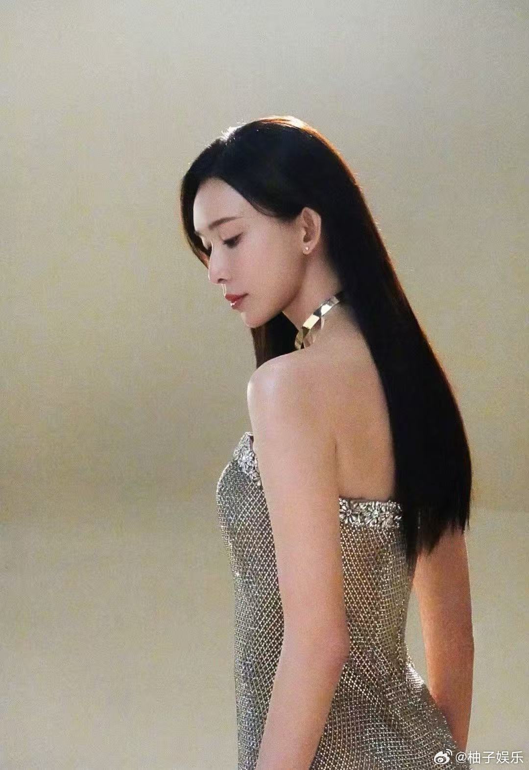 网友评林志玲面相变了 没必要恶意截图审判吧，姐姐已经50多岁了，我50多岁的时候