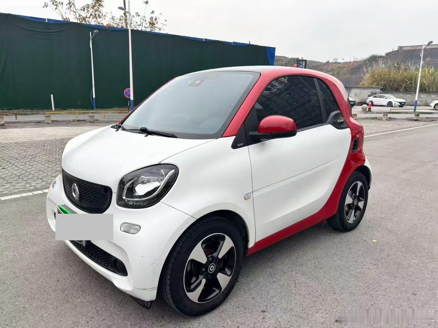 卖smart上瘾 Smart武汉地区专营买下18年smart 1.0L硬顶激情零